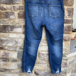 Kut size 12. Connie big rise fab ankle skinny.  Factory distressing.